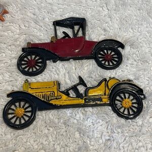Sexton Vintage Midwest Cast Metal Antique Car Wall Set of Two C1 cast iron p03